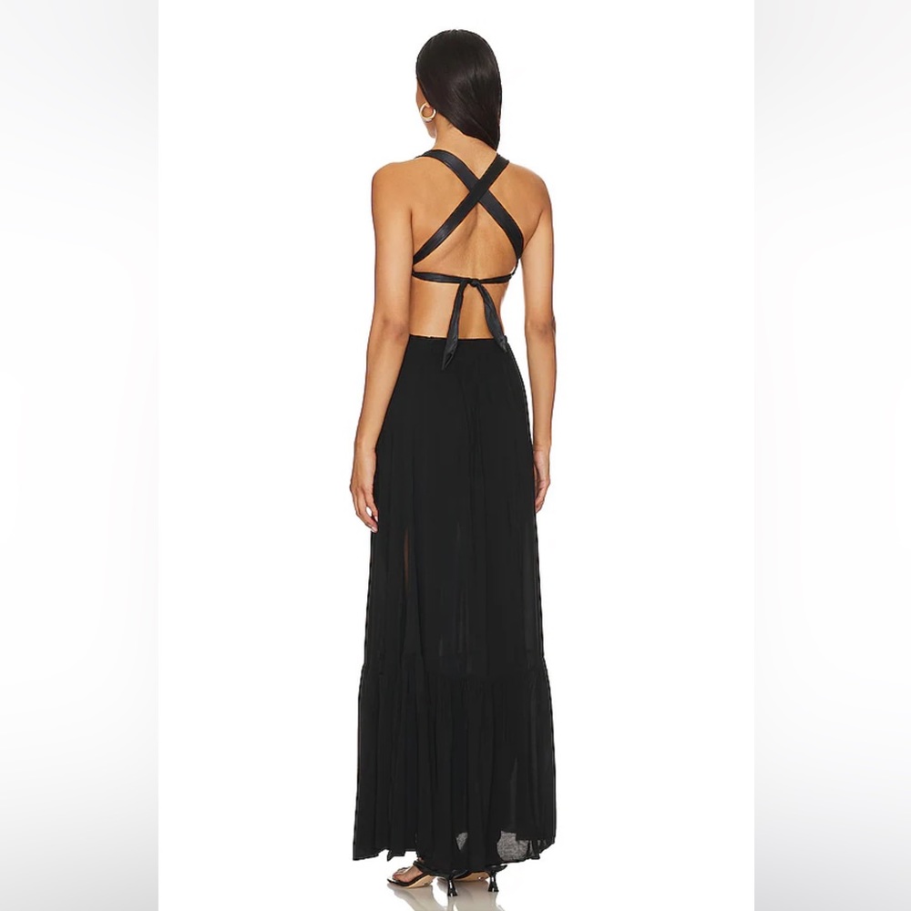Revolve: Hanna Long Dress in Black
BOAMAR - Picture 3 of 4